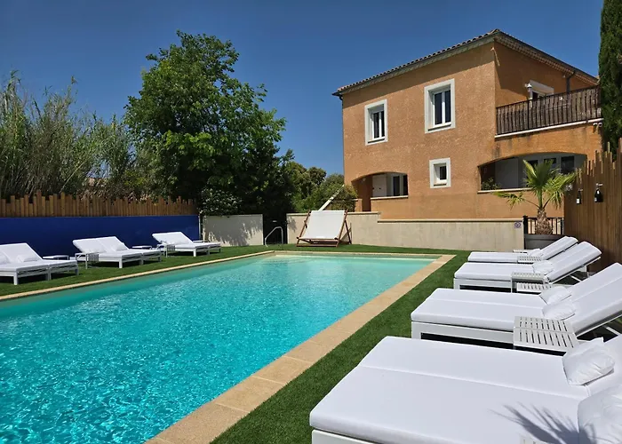 Hotel Le Saint-Genies