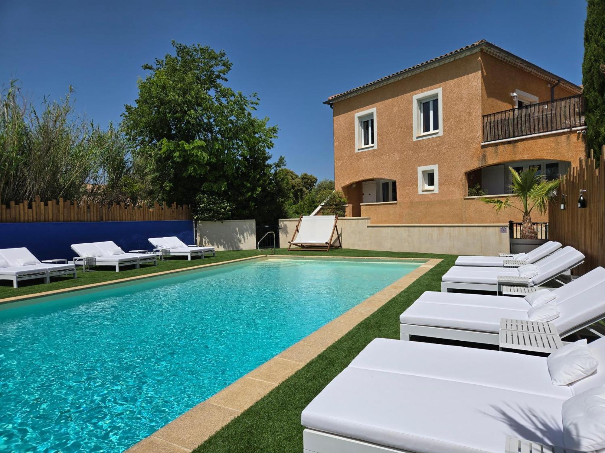 Le Saint-geniès Hotel 3*